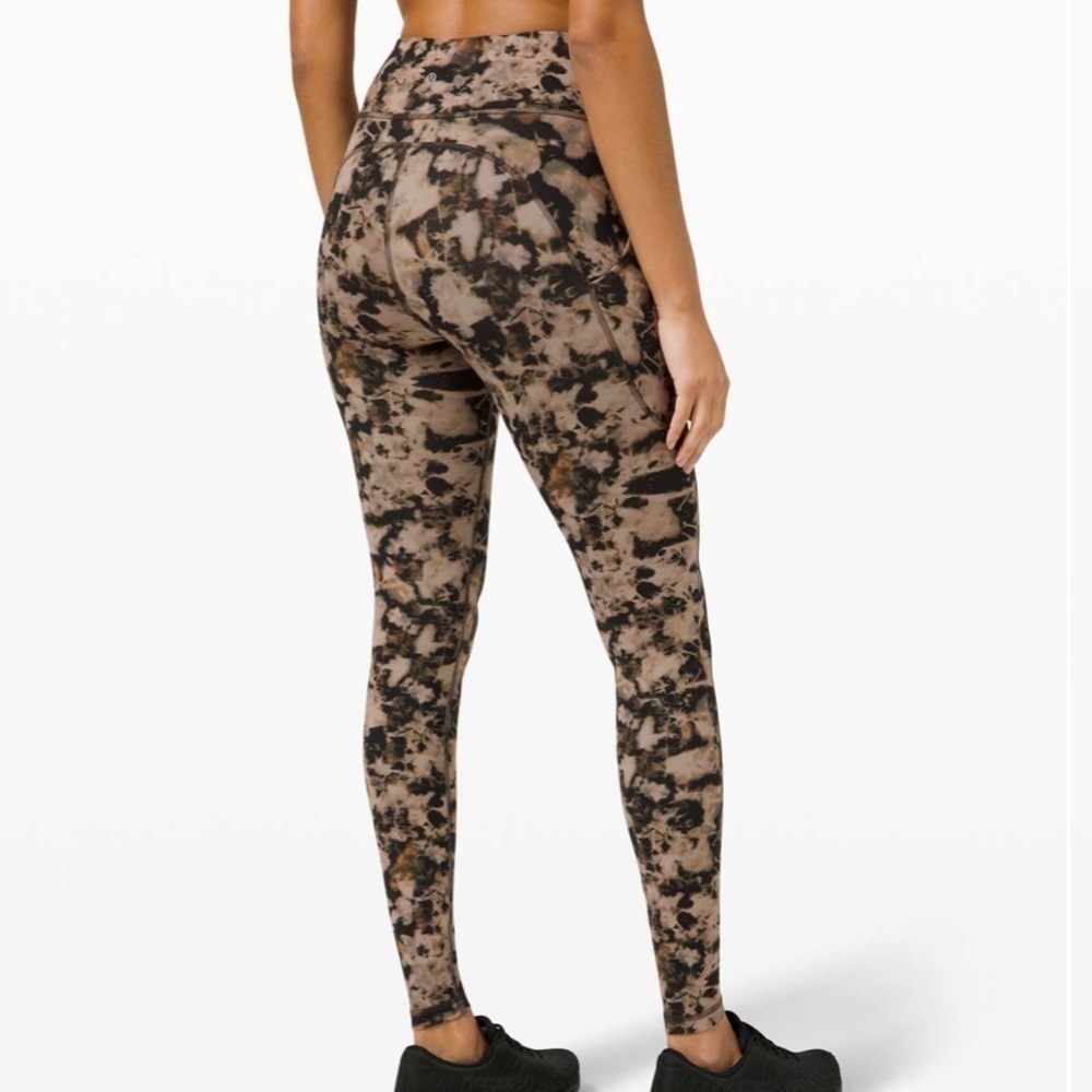 Lululemon Invigorate High-Rise Tight 28" - Sz 2 - Picture 6 of 6